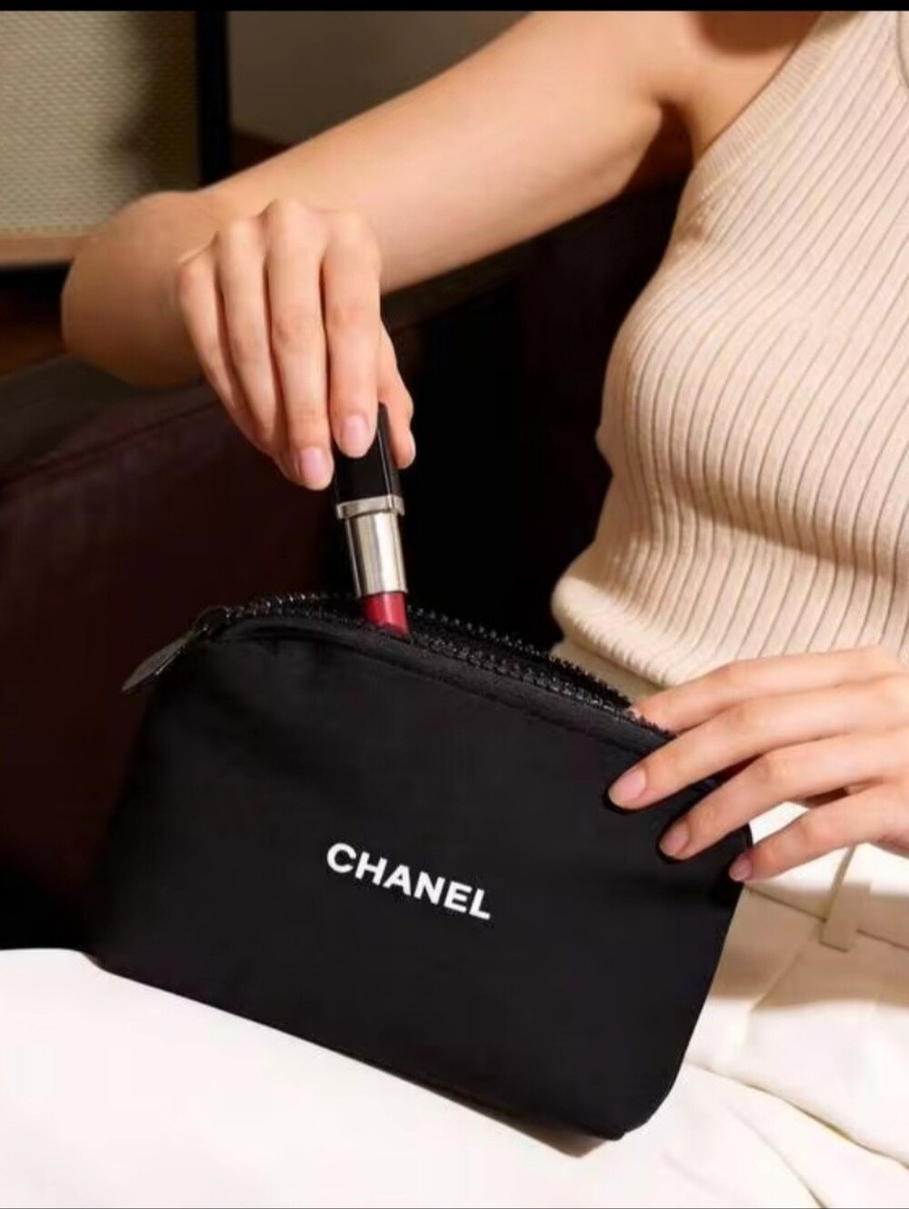 CHANEL Black Cosmetics Bag - Picture 2 of 6
